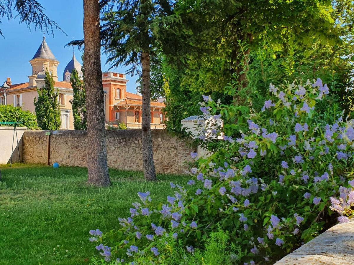 Gite Les Arches Saint-Andeol-le-Chateau 외부 사진